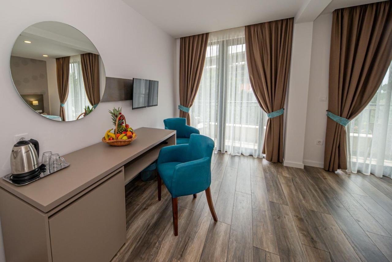 B&B Amfora Petrovac Bagian luar foto