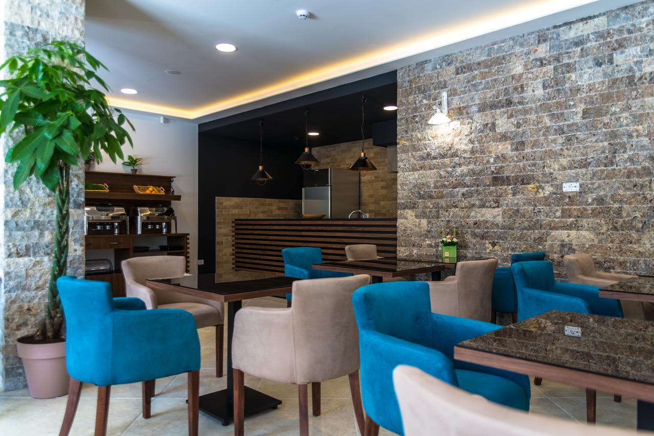 B&B Amfora Petrovac Bagian luar foto